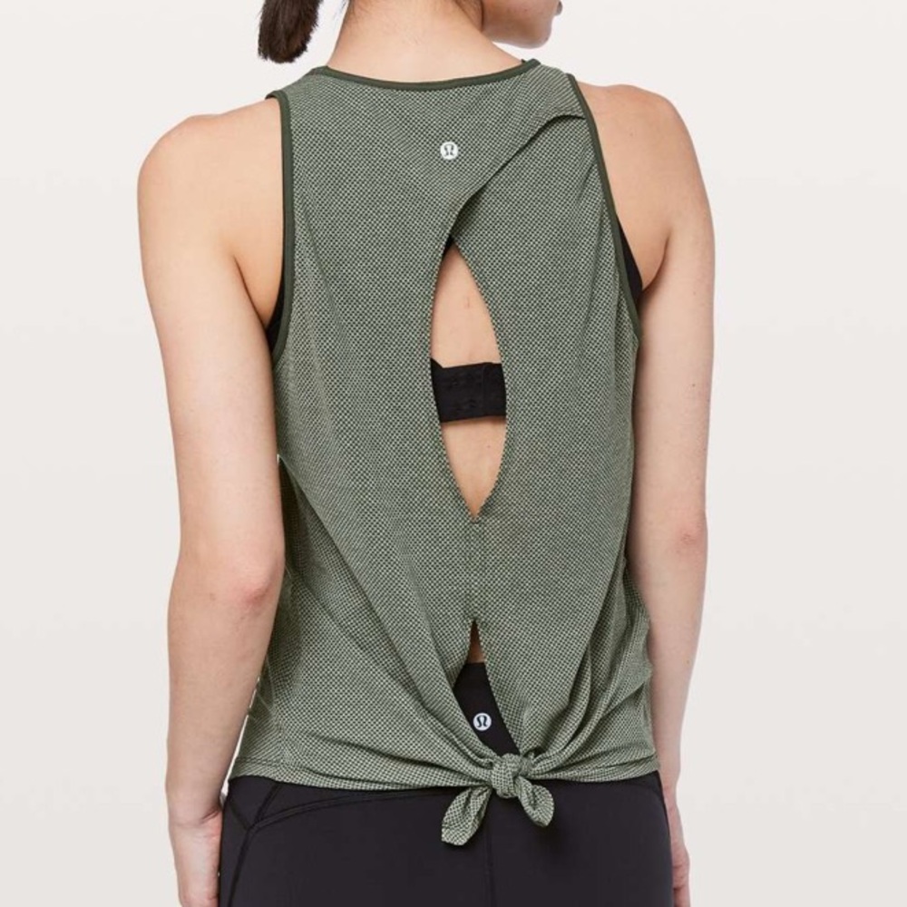 Lululemon Open Up Tank size 6 Olive Green